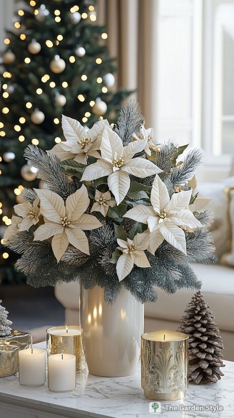 White Garland Christmas Decor, White Poinsettia Christmas Decor, White Christmas Centerpieces, Poinsettia Display, White Silver Christmas, Christmas Decor White, White Christmas Decorations, White Christmas Party, White Floral Centerpieces