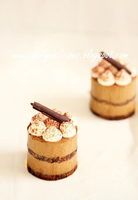 dailydelicious: Cappuccino Coffee entremets: I can't stay away from you. Coffee Desserts Fancy, Mini Entremet Recipe, Butternut Bakery Chocolate Mousse Cake, Individual Entremet, Coffee Entremet, Butter Coffee, Cappuccino Coffee, Individual Desserts, Layered Desserts