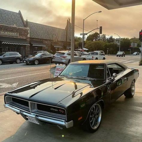 Dodge Classic, Tmax Yamaha, 69 Dodge Charger, 1967 Chevrolet Impala, Sick Cars, Dodge Charger Rt, Plymouth Duster, 1969 Dodge Charger, Old Muscle Cars