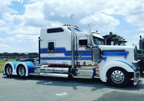 Big Boyz, Tractor Trailer Truck, Model Truck Kits, Kenworth W900, Custom Big Rigs, Truck Paint, Classic Cars Trucks Hot Rods, Show Trucks, Kenworth Trucks