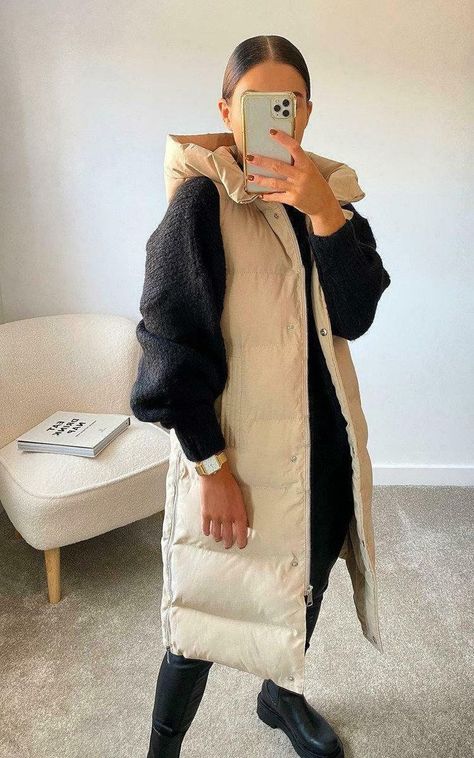 Long Puffer Vest Outfit, Long Puffer Jacket Outfit, Gilet Outfit Women, Long Vest Outfit, Puffy Vest Outfit, Gilet Outfit, Ladies Waistcoat, Puffer Outfit, Puffer Vest Fashion