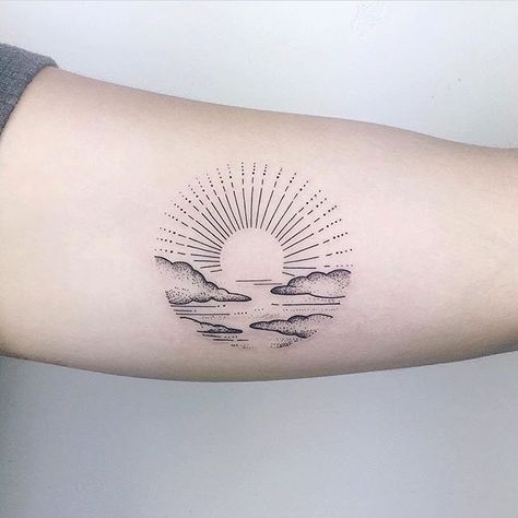 20 Tattoo, Sunrise Tattoo, Tattoo Sonne, Private Tattoos, Sunset Tattoos, Shape Tattoo, Summer Tattoo, Muster Tattoos, Cloud Tattoo