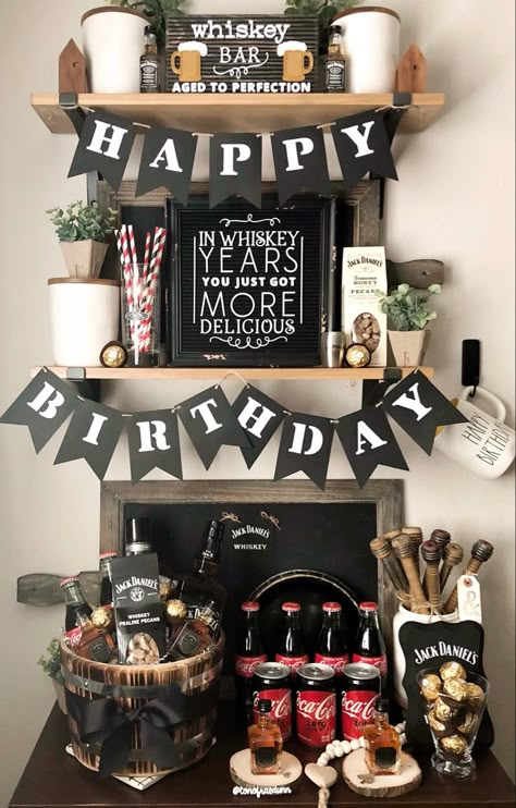 Jack Daniel’s themed birthday party. Includes a JD gift basket. Perfect for the whiskey lover in your life! #jackdaniels #whiskeybar #jackandcoke #giftbasketideas #birthdaypartythemes #letterboard 40th Mans Birthday Party, 29 Birthday For Him Party Ideas, Whiskey Bday Party, Whiskey Party Decorations Diy, Male 35th Birthday Party Ideas, Man Bday Party Ideas For Men, Decorations For Mens Birthday Party, Male Party Decorations Birthdays, Men 31st Birthday Party Ideas