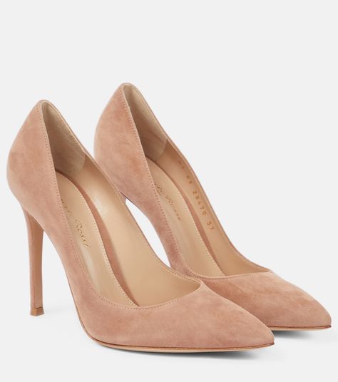 Gianvito 105 Suede Pumps in Beige - Gianvito Rossi | Mytheresa Gianvito Rossi Heels, Beige Pumps, Mid Heels Pumps, Rossi Shoes, Nude Pumps, Fashion High Heels, Boots Knee, Pink Suede, Online Shops