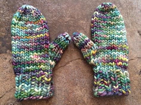 Easy Blanket Knitting Patterns, Crochet Mittens Free Pattern, Knitted Mittens Pattern, Bulky Knit, Knitted Mittens, The Mitten, Fingerless Mitts, Vogue Knitting, Crochet Mittens