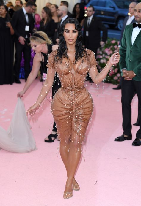 Kim K Dresses, Best Met Gala Looks, Junk Kouture, Wet Look Dress, Gala Outfits, Met Gala Outfits, Met Gala Dresses, Gala Looks, Gala Outfit