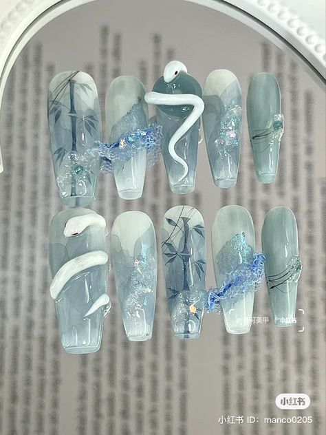 Chinese Nails Aesthetic, Lunar New Year Nails Dragon, Vietnamese Nails, Year Of The Dragon Nails, China Nails Design, Chinese Dragon Nails, Porcelain Nail Art, Genshin Nails, Japanese Nail Art Designs