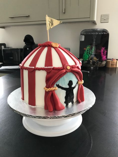 Greatest Showman cake Greatest Showman Cake, Tent Cake, Circus Birthday Cake, Circus Cakes, Simple Drawing Ideas, Circus Cake, 80 Birthday Cake, Circus Wedding, Harry Birthday