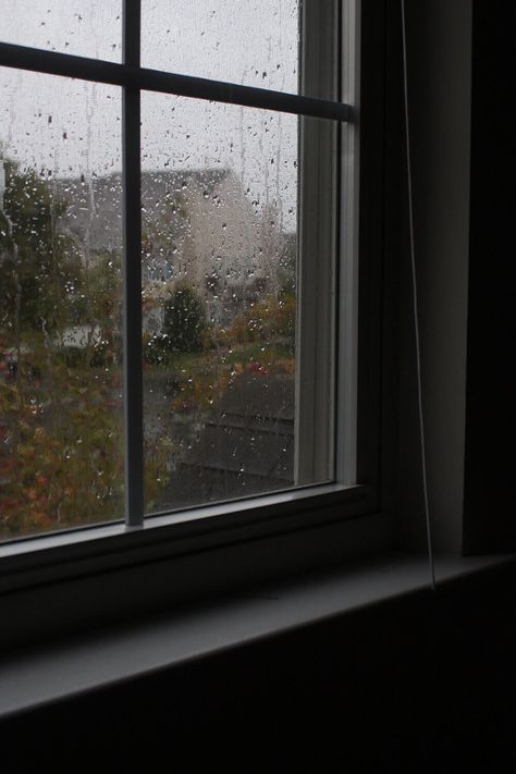 Rainy Day Aesthetic, I Love Rain, Rain Wallpapers, Rain Rain, Beautiful Wedding Photography, Love Rain, Dark Paradise, Rainy Weather, Window View