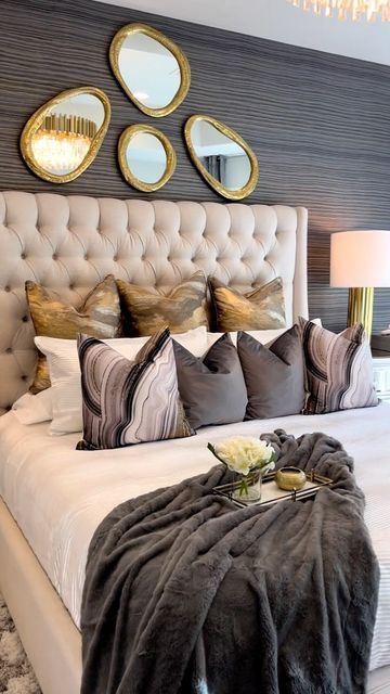 Z Gallerie Bedroom Inspiration, Sophisticated Bedroom Women, Cream And Gold Bedroom Ideas, Bedroom Inspirations Chic, Beige And Gold Bedroom, Glam Guest Bedroom, Rustic Glam Bedroom, Rh Bedroom, Rustic Glam Decor