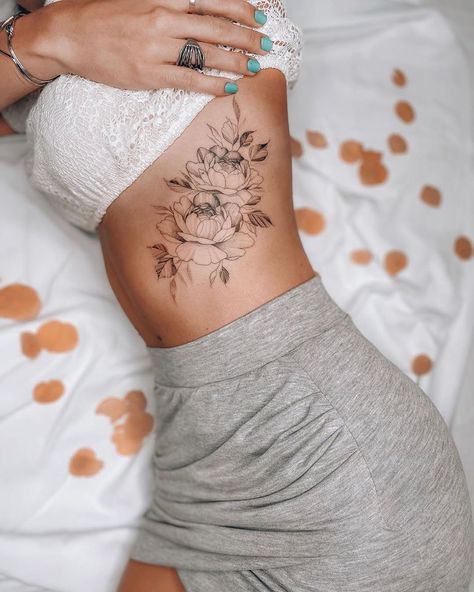 45 Tattoo, Rib Tattoos For Women, Hip Thigh Tattoos, Belly Tattoos, Muster Tattoos, Hip Tattoos Women, Inspiration Tattoos, Stylist Tattoos, Cute Tattoos For Women