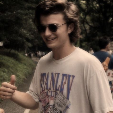 Joe Keery Icons, Joe Keery, A Man