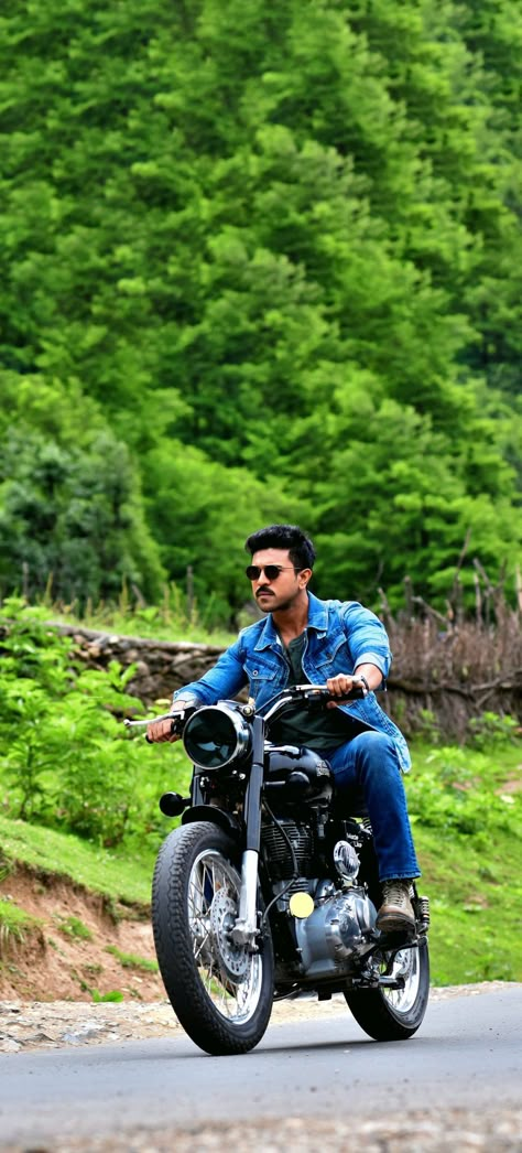 Dhruva Movie, South Actors, Ram Charan, Hd Wallpaper 4k, Bollywood Hairstyles, Wallpaper For Men, Beautiful Dresses Short, Phone Wallpaper For Men, Actor Photo