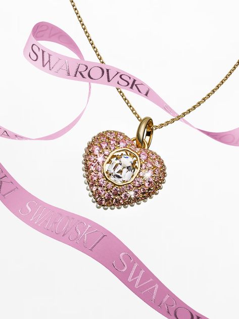 Valentine's day 2024 Collection | Swarovski US Swarovski Heart Necklace, Crystal Decorations, Edgy Accessories, Swarovski Heart, Creative Services, Swarovski Crystal Jewelry, Jewelry Elegant, Swarovski Necklace, Classy Jewelry