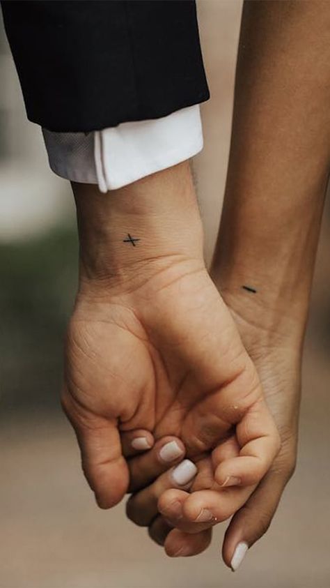 Mariage Tattoo Ideas, Magnet Tattoo Couples, Small Finger Tattoos For Couples, Discrete Couple Tattoos, Tatoos Couple Relationships, Small Tattoo Couple, Tattoo Ideas For Husband, Forever Together Tattoos, You Are My Person Tattoo