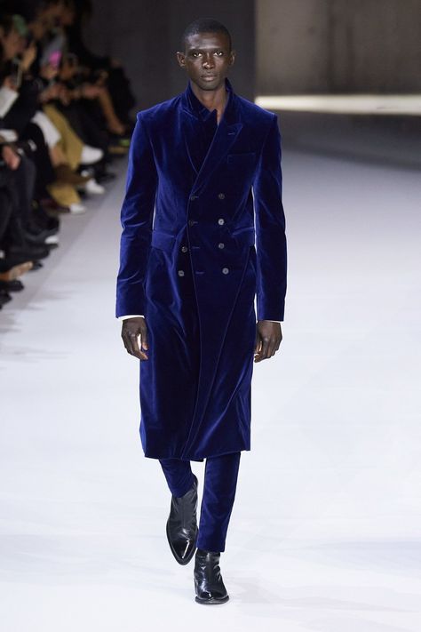 Haider Ackermann Menswear, Men Fashion 2020, Fashion Week Trends, 2016 Menswear, Haider Ackermann, Runway Trends, Mens Fall, Vogue Fashion, Fashion Show Collection