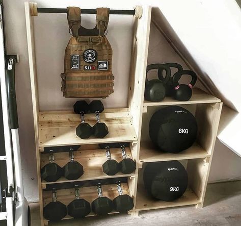 Garage Gym Experiment’s Instagram profile post: “Storage Goals ☝️ @buildahomegym” Cubby Diy, Garage Gym Diy, Garage Gym Design, Crossfit Home Gym, Gym Shed, Small Home Gyms, Mini Home Gym, Home Made Gym, Home Gym Basement