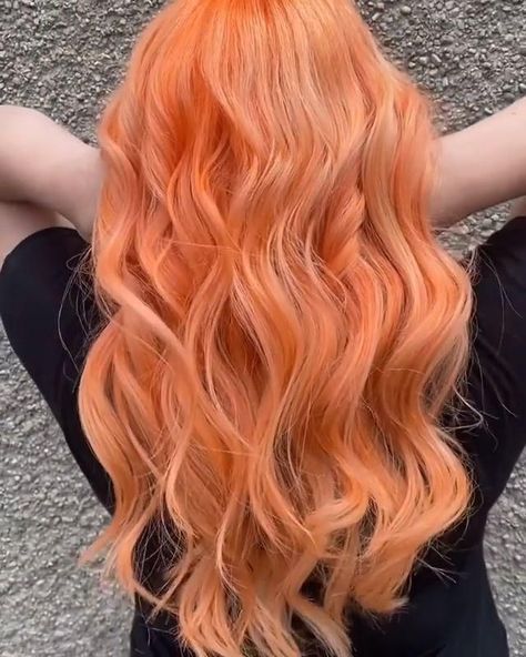 Pastel Orange Hair, Apricot Hair, Fine Hair Cuts, Peach Hair Colors, Hair Styels, Creative Hair Color, Peach Hair, At Home Hair Color, Ginger Hair Color