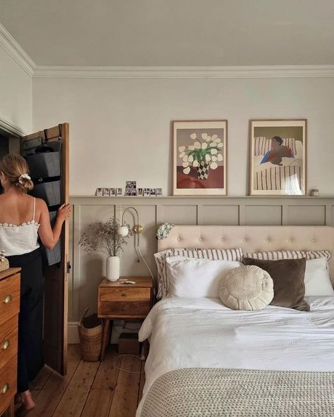 Instagram Panelled Half Walls Bedroom, Linen Bedroom Aesthetic, Main Bedroom Ideas Cozy, Bedroom Half Wall Paneling, Bedroom With Wood Paneling Wall, Panneling Rooms Bedroom, Tongue And Groove Bedroom, Two Tone Bedroom Walls, Half Panelled Walls Bedroom