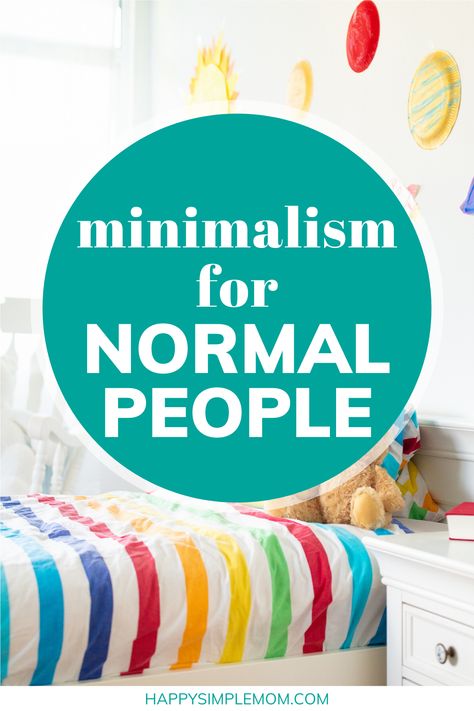 Minimalism With Kids, Minimalist With Kids, Minimalist Family Home, Minimalism Declutter, Minimal Mom, Minimalism Room, Minimalist Parenting, Slow Parenting, Minimalist Living Tips