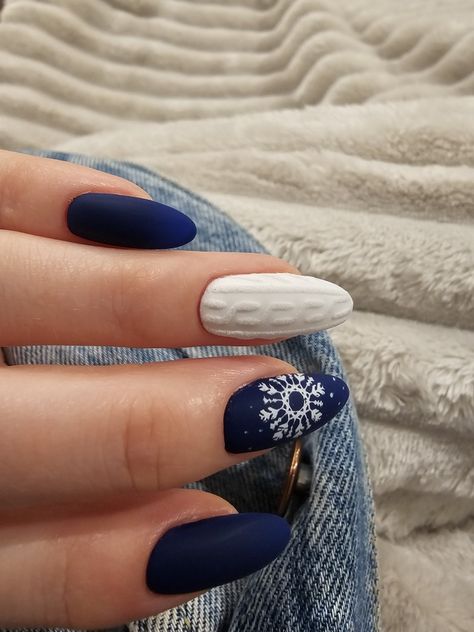 Winter navy blue 💙 and white sweater nails Winter Nails Navy Blue, White Sweater Nails, Blue And White Sweater, Navy Nails, Navy Blue Nails, Sweater Nails, Snowflake Nails, Birthday Nails, White Sweater