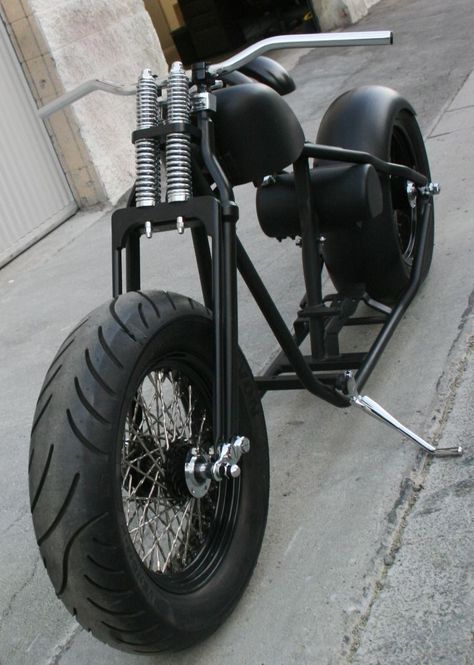 Mini Chopper Motorcycle, Custom Bike Helmets, Motos Bobber, Custom Motorcycles Bobber, Custom Built Motorcycles, Scooter Custom, Scrambler Custom, Mini Chopper, Mini Ideas