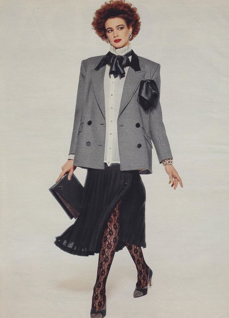 Vampire Girlfriend, Eighties Fashion, Vintage Fashion 1980s, 1980s Fashion Trends, Fashion Through The Decades, Top Modeling Agencies, Modeling Agencies, 80's Fashion, Frock And Frill