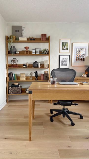 Article on Instagram: "The best present is your presence, but a cushy home office is a close second. Save this post for workspace refresh inspo. Video by @thekwendyhome #OurArticle #Office #OfficeDesign #OfficeDecor #HomeDesign #HomeStyle" Cozy Mid Century Modern, Room Ideas Cozy, Modern Home Offices, Modern Workspace, Article Furniture, Mid Century Modern Desk, Work From Home Office, Home Office Room, Cozy Office