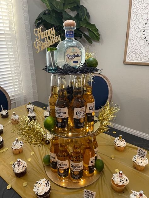 Beer Arrangements Gift Guys, Alcohol Cake Design, Beer Bottle Cups, Beer Birthday Cake, Beer Bottle Cake, Beer Party Decorations, Alcohol Birthday Cake, Beer Cakes, Birthday Beer Cake