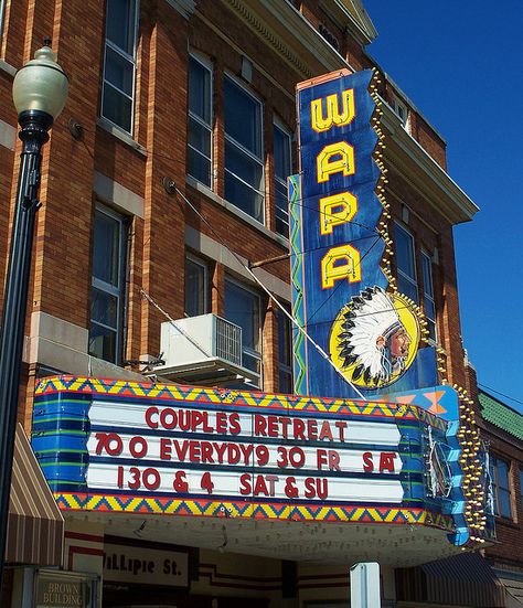 Don't forget the great movies you and the kids saw at the Wapa Theater...... Wapakoneta, Ohio. Wapakoneta Ohio, Marquee Theater, Vintage Theater, Lima Ohio, Vintage Theatre, Somewhere In Time, Vintage Neon Signs, Classic Americana, Couples Retreats