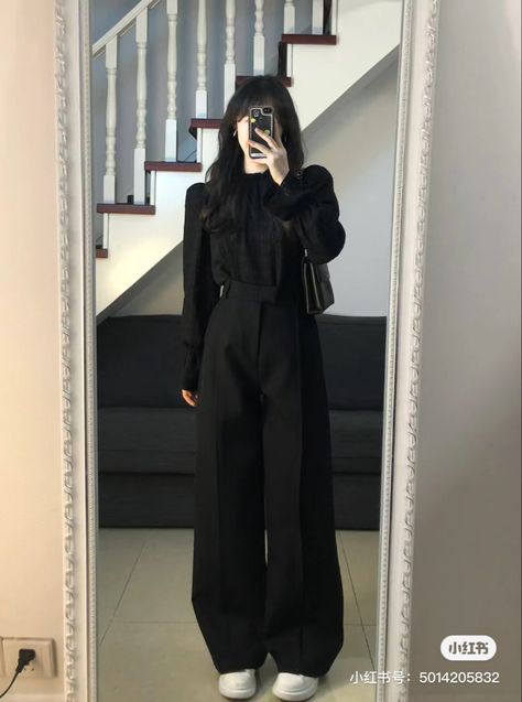 Concert Black Outfit Orchestra, Black Korean Outfit, Black Outfit Korean, Pants Elegant, Button Craft, Wide Leg Pant Suit, Lantern Sleeve Top, Korean Outfit Street Styles, Black Lantern