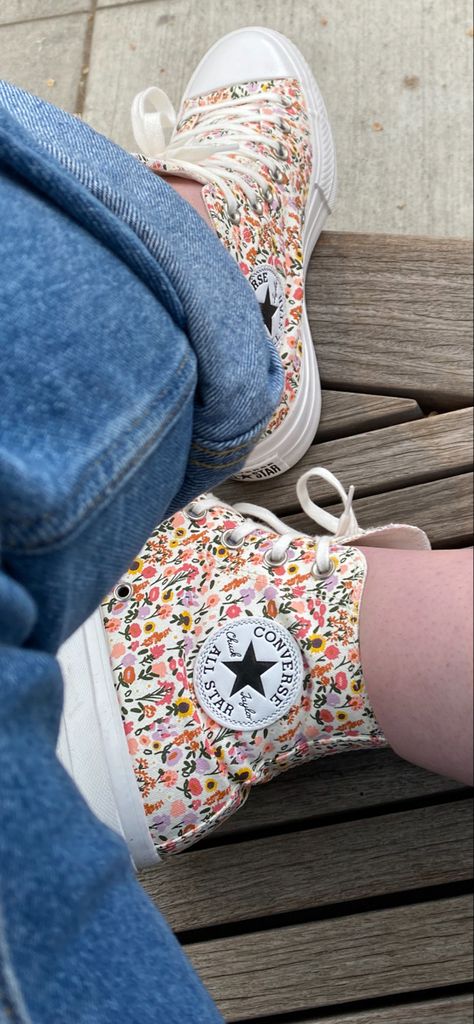 Colorful Converse Outfit, Pastel Converse, Flower Converse, Converse Collection, Floral Converse, Converse Aesthetic, Cute Converse, Converse Platform, Painted Sneakers