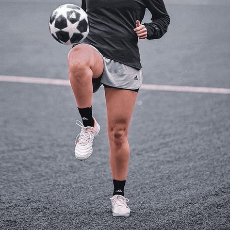 Soccer Wallpaper Iphone, Soccer Girl Aesthetic, Wallpaper Iphone Girl, Aesthetic Soccer, Bergman Brothers, Soccer Aesthetic, Soccer Wallpaper, Girl Outlines, Football Aesthetic