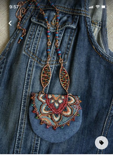 Medicine Bag Necklace, Purses Patterns, Neck Pouch, Boho Jewellery Necklaces, Bag Necklace, Beaded Pouch, Denim Purse, Medicine Bag, Carpet Bag