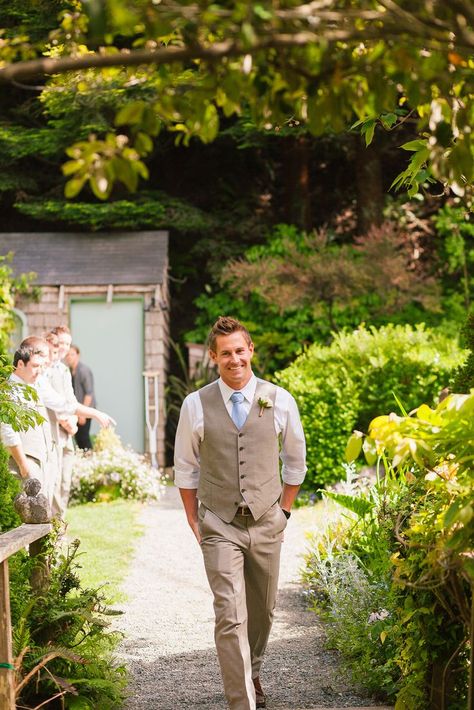 Garden wedding - groom's suit. http://www.vintagevinylcds.com/ Groom Vest, Wedding Stills, Groom Wedding Attire, Wedding Suits Groom, Wedding Groomsmen, Groomsmen Attire, Groom Outfit, Groom Suit, Groom Attire