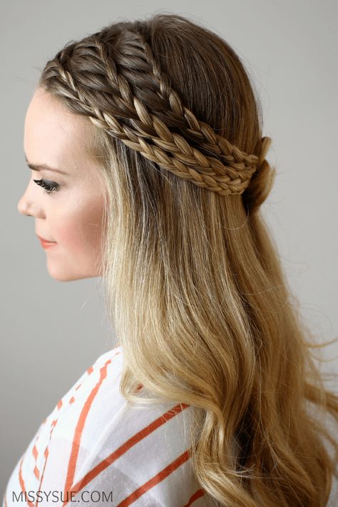 Triple Lace Braided Rosette Half Braided Hairstyles, Long Box Braids, Braid Hairstyle, Cool Braid Hairstyles, Cool Braids, Penteado Cabelo Curto, Half Up Hair, Box Braids Hairstyles, Up Hairstyles