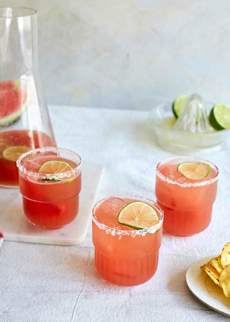 Pitcher Margaritas, Watermelon Appetizer, Benefits Of Eating Watermelon, Pitcher Margarita Recipe, Summer Popsicle Recipes, Spiked Watermelon, Watermelon Tequila, Simply Juice, Cocktail Cart