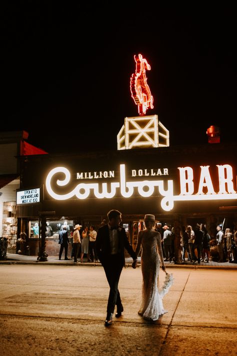 Million Dollar Cowboy Bar Wedding, Cowboy Bar Jackson Hole, Jackson Hole Wedding Fall, Jackson Hole Wedding Summer, Wyoming Elopement Jackson Hole, Jackson Hole Wyoming Wedding, Bar Wedding Photos, Million Dollar Cowboy Bar, Jackson Hole Summer