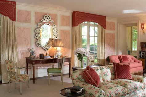 The Glam Pad: Bowood in the Bedroom Leta Austin Foster, Living Room Inspiration Board, Madcap Cottage, Pink Accent Walls, English Cottage Interiors, Bohemian Style Decor, Villa Interior, Color Decor, Deco Rose