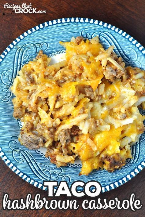 Do you need a quick and easy recipe you can have done in a half hour? This Taco Hashbrown Casserole recipe for your oven is just that and delicious to boot! via @recipescrock Hashbrown Taco Casserole, Taco Hashbrown Casserole, Hashbrown Casserole Recipe, Hashbrown Casserole, Crockpot Casserole, Crock Pot Tacos, Taco Bake, Hashbrown Recipes, Taco Casserole