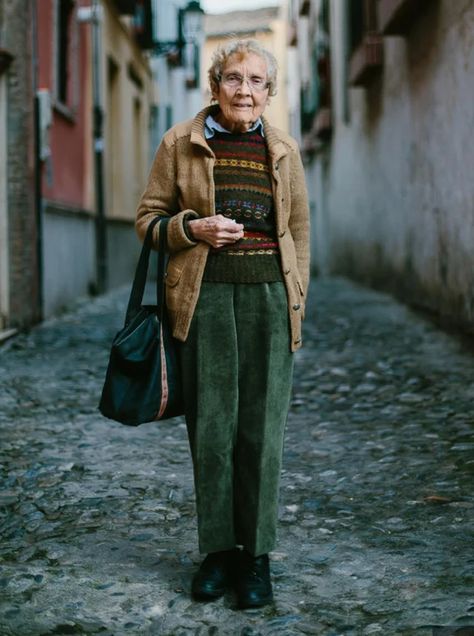 For Emma Forever Ago, Grandma Vibes, Ageing Gracefully, Eclectic Outfits, Senior Style, Elderly People, Advanced Style, Granny Chic, Golden Years