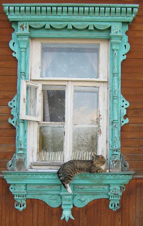 aqua, door, house, paint, color, glass, chandelier Foto Scale, Craft Studios, Window Kitchen, Art Goals, 2023 Art, Beautiful Windows, Old Windows, French Country Cottage, Architectural Details