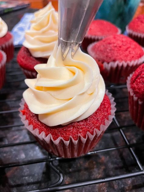 The Best Cream Cheese Frosting The Best Cream Cheese Frosting, Best Cream Cheese Frosting, Homemade Cupcake Recipes, Butter Cream Frosting, Cream Cheese Frosting Cake, Butter Cream Cheese Frosting, Two Layer Cakes, Butter Pecan Cake, Red Velvet Cake Recipe