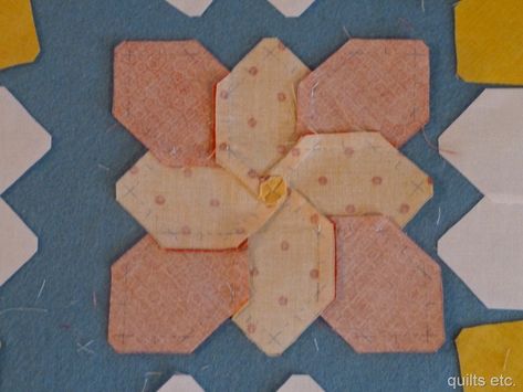 Lucy Boston Quilt, Patchwork Of The Crosses, Lucy Boston, Miniature Design, Cross Quilt, Hexagon Quilts, English Paper Piecing Quilts, Hexagon Quilt, Paper Piecing Quilts