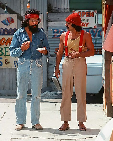 Up In Smoke Cheech And Chong Costumes, Beard Halloween Costumes, Beard Costume, 90s Halloween Costumes, Unique Couple Halloween Costumes, Halloween Parejas, Halloween Coustumes, Art Hippie, 90s Halloween