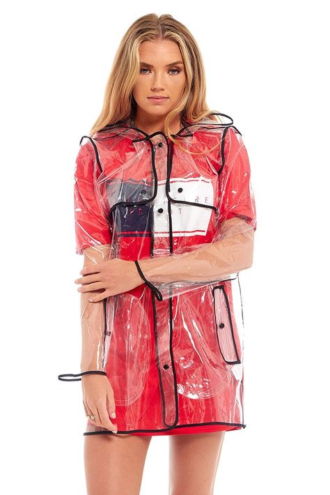 Plastic Outfit, Clear Raincoat, Transparent Raincoat, Rain Mac, Rainwear Fashion, Plastic Raincoat, Style Coat, Urban Style, Inspired Outfits