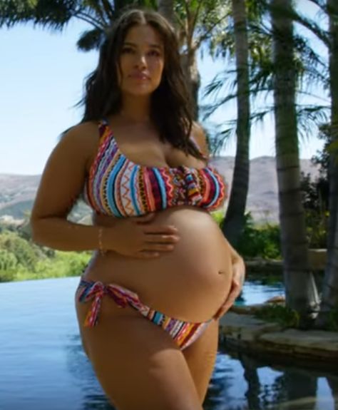 Ashley Graham Swimwear Pregnant Swimsuit, Pregnancy Swimsuit, Swimwear 2020, Beautiful Pregnancy, Maternity Swimsuit, Growing Belly, Pregnancy Looks, Ashley Graham, Pregnancy Outfits