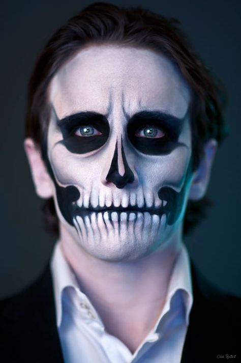 Make Up Halloween Hombre, Easy Halloween Face Painting, Make Up Halloween, Halloween Hombre, Dead Makeup, Sugar Skull Makeup, Halloween Makeup Scary, Halloween Men, Face Painting Halloween