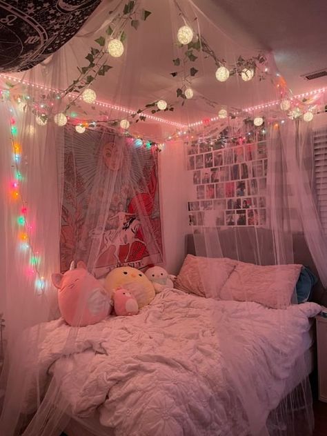 Preppy Room Preppy Inspo Room, Bedroom Inspo Preppy, Preppy Room Makeover, Preppy Bedroom Aesthetic, Pink Preppy Room, Preppy Room Aesthetic, Preppy Aesthetic Room, Preppy Bedroom Ideas, Pink Tent