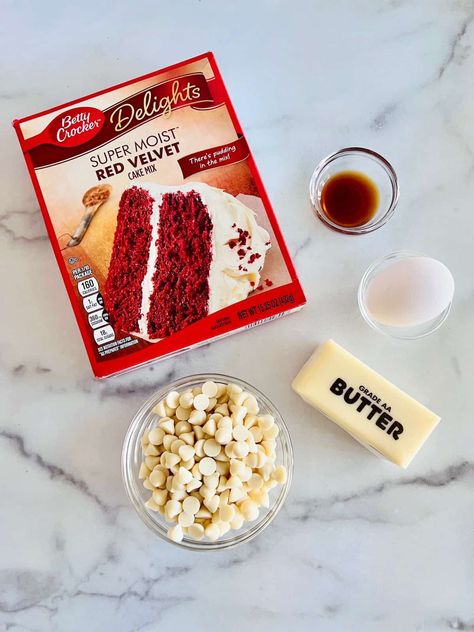 Brownies With Cake Mix, Red Velvet Cake Mix Recipes, Red Velvet Brownies Recipe, Red Velvet Fudge, Cake Mix Brownies, Velvet Brownies, Recipes Using Cake Mix, Boxed Cake Mixes Recipes, Red Velvet Brownies